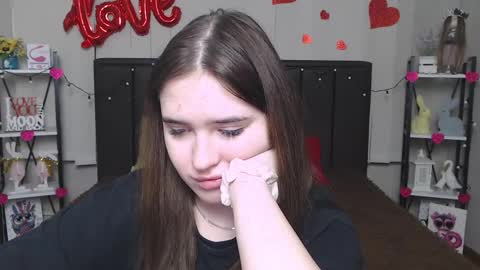 Snapshot of laurahlot chatting on February 18, 2025, 1:21 am LauraHlot online show from February 18, 2025, 1:21 am