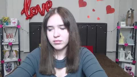 Snapshot of laurahlot chatting on February 23, 2025, 12:30 am LauraHlot online show from February 23, 2025, 12:30 am