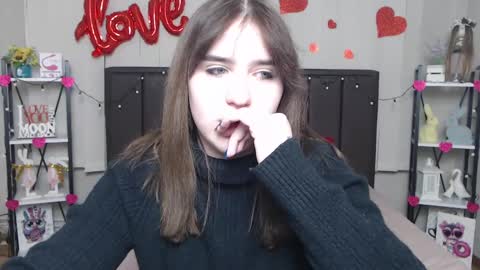 Snapshot of laurahlot chatting on February 24, 2025, 12:30 am LauraHlot online show from February 24, 2025, 12:30 am