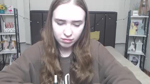 Snapshot of laurahlot chatting on October 1, 2025, 5:30 pm LauraHlot online show from October 1, 2025, 5:30 pm