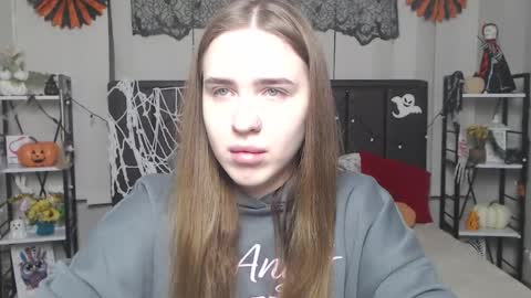 Snapshot of laurahlot chatting on October 29, 2025, 7:04 pm LauraHlot online show from October 29, 2025, 7:04 pm