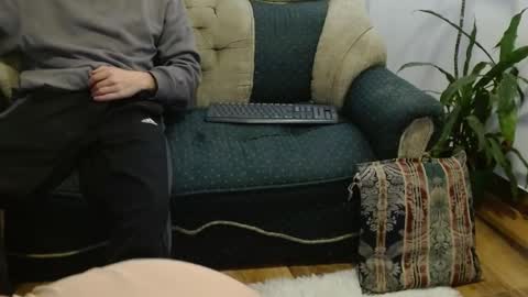 Snapshot of lauralei_01 chatting on February 20, 2025, 3:34 am Laura and Phillipe SEE YOU AGAIN ON JANUARY 12 2025 HAPPY NEW YEAR online show from February 20, 2025, 3:34 am