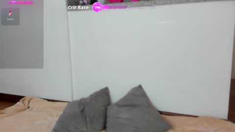 Snapshot of lauramcdowell_ chatting on June 10, 2026, 7:02 pm Laura online show from June 10, 2026, 7:02 pm