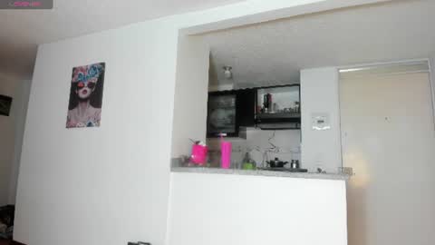 Snapshot of lauramcdowell_ chatting on June 14, 2026, 9:50 pm Laura online show from June 14, 2026, 9:50 pm