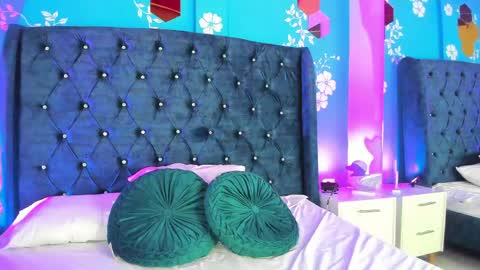 Snapshot of laurasmith_1 chatting on May 9, 2026, 12:21 pm Laura online show from May 9, 2026, 12:21 pm