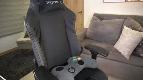 Snapshot of laurasophya chatting on February 6, 2025, 1:16 am Laura online show from February 6, 2025, 1:16 am