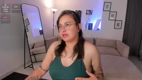 laureen_se online show from July 9, 2026, 5:22 am