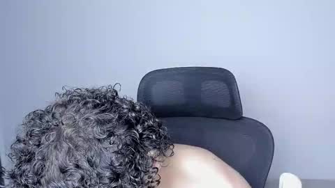 Laureent online show from November 10, 2025, 3:38 am