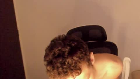 Laureent online show from February 25, 2026, 6:01 am