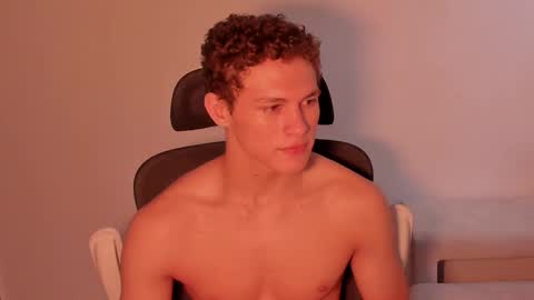 Laureent online show from March 3, 2026, 8:04 pm