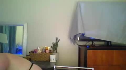 Snapshot of lauren3487 chatting on September 23, 2025, 9:23 am Lauren online show from September 23, 2025, 9:23 am