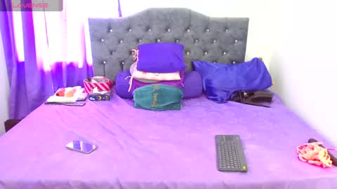 Snapshot of lauren_59 chatting on September 11, 2025, 9:04 pm Lauren online show from September 11, 2025, 9:04 pm