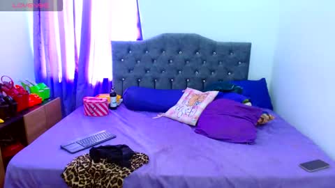 Snapshot of lauren_59 chatting on October 14, 2025, 9:26 pm Lauren online show from October 14, 2025, 9:26 pm