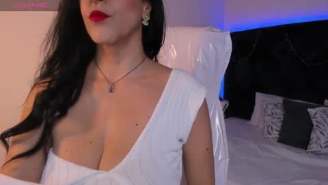 Snapshot of lauren_fit chatting on January 13, 2025, 2:00 pm Lauren online show from January 13, 2025, 2:00 pm