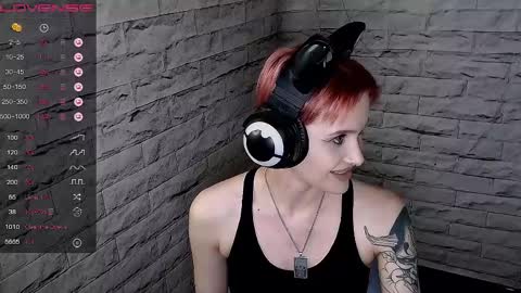 Snapshot of lauren_raquel chatting on May 21, 2026, 7:10 pm Eva online show from May 21, 2026, 7:10 pm