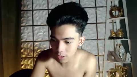 laurence_cuttieguyhere online show from March 11, 2026, 6:25 pm