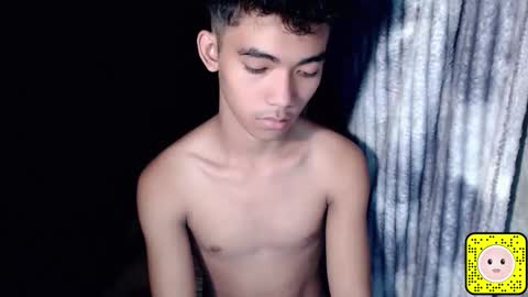 laurence_cuttieguyhere online show from April 28, 2026, 7:52 pm