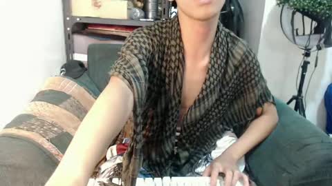 laurence_cuttieguyhere online show from July 3, 2026, 12:28 am