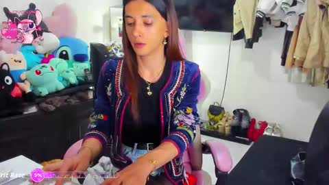 Snapshot of laurencesophiets chatting on September 13, 2025, 4:51 pm SF online show from September 13, 2025, 4:51 pm