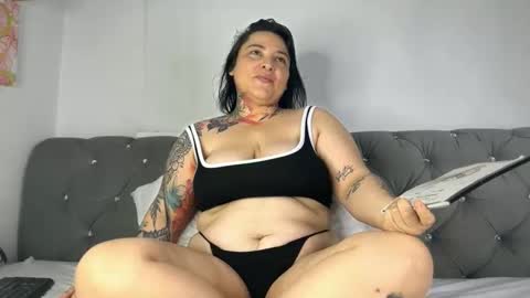 Snapshot of laurenchubby chatting on May 11, 2026, 1:17 pm LAUREN online show from May 11, 2026, 1:17 pm