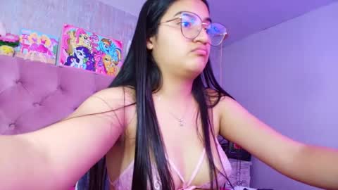 Laurene online show from March 11, 2026, 4:18 am