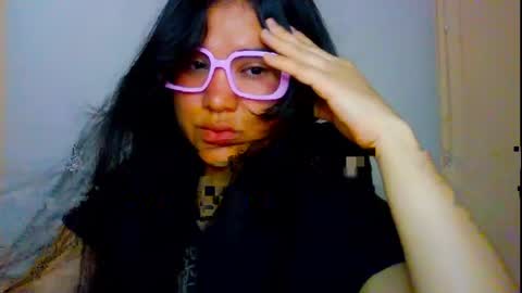Snapshot of laurengirls1 chatting on May 4, 2026, 2:24 pm onlyfan laureng7 - 7 laureng2 online show from May 4, 2026, 2:24 pm