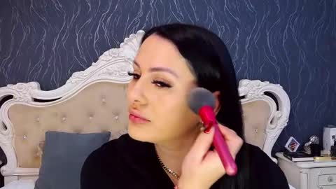 Laura online show from March 5, 2026, 3:41 pm