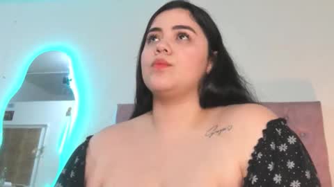 Snapshot of laurenlaine99 chatting on May 5, 2026, 9:56 pm laurenlaine online show from May 5, 2026, 9:56 pm