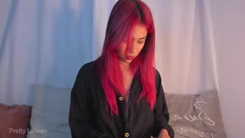 Lauren online show from February 18, 2026, 2:51 am