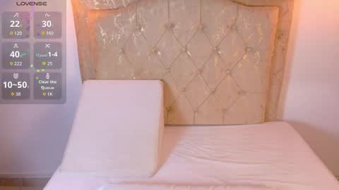 laurenn_smitth online show from June 9, 2026, 12:50 pm