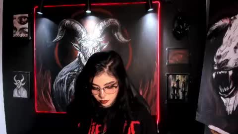  LAUREN INDEPENDENT MODEL HELP ME REACH 100 LIKES PLS  online show from July 5, 2026, 1:01 am