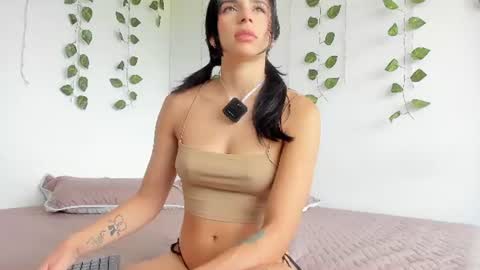 laurensmith9 online show from August 2, 2026, 4:38 pm