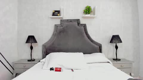 Lauren  online show from November 28, 2025, 2:53 pm