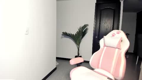 Snapshot of laurent_jones chatting on July 18, 2026, 10:08 am daniela angel online show from July 18, 2026, 10:08 am