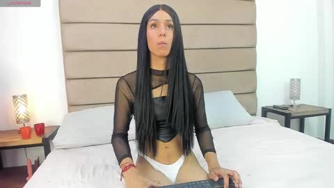 Laurent online show from May 30, 2026, 8:50 pm