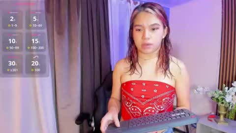 Snapshot of laurent_scott chatting on June 24, 2026, 12:04 pm Hanna online show from June 24, 2026, 12:04 pm