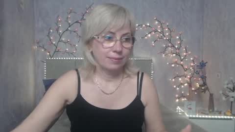 Lauren online show from April 23, 2026, 12:29 pm