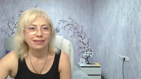 Snapshot of laurenwishy chatting on May 18, 2026, 5:13 am Lauren online show from May 18, 2026, 5:13 am