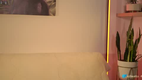 Snapshot of laurita_4 chatting on June 4, 2026, 1:39 pm laurita_4 online show from June 4, 2026, 1:39 pm