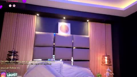 Snapshot of lauroberts chatting on July 7, 2026, 6:47 am Lau Roberts online show from July 7, 2026, 6:47 am