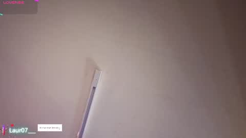 Snapshot of lauroberts chatting on July 27, 2026, 2:40 am Lau Roberts online show from July 27, 2026, 2:40 am