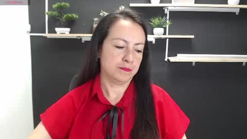 Snapshot of lauryn_jones chatting on June 17, 2026, 6:53 pm Laury online show from June 17, 2026, 6:53 pm