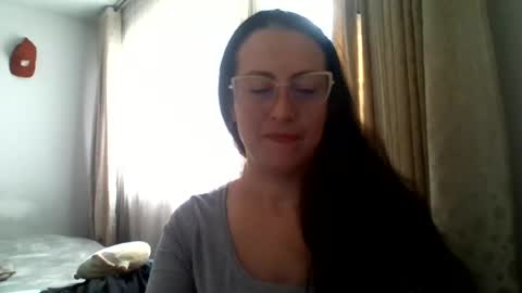Snapshot of lauryn_jones chatting on July 21, 2026, 6:21 pm Laury online show from July 21, 2026, 6:21 pm
