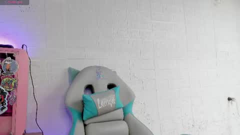 Snapshot of lauryn_muller_ chatting on August 7, 2026, 11:34 am Lau online show from August 7, 2026, 11:34 am