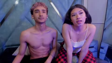 Snapshot of laurynandnarem chatting on December 14, 2025, 9:25 am Laury and Narem online show from December 14, 2025, 9:25 am