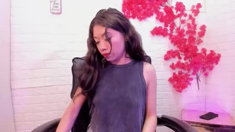 Snapshot of laurynandnarem chatting on February 13, 2026, 5:47 am Laury and Narem online show from February 13, 2026, 5:47 am