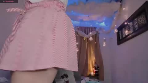 Snapshot of lauu_g chatting on December 18, 2024, 7:36 am Lauu G online show from December 18, 2024, 7:36 am