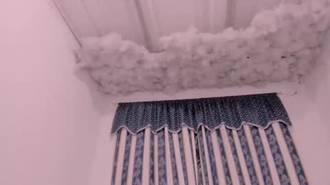 Snapshot of lauu_g chatting on October 8, 2025, 10:24 am Lauu G online show from October 8, 2025, 10:24 am