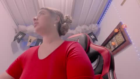 Snapshot of lauu_g chatting on October 12, 2025, 2:54 am Lauu G online show from October 12, 2025, 2:54 am