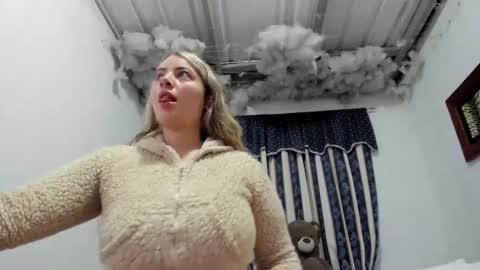 Snapshot of lauu_g chatting on February 6, 2026, 12:19 pm Lauu G online show from February 6, 2026, 12:19 pm